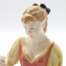 将图片加载到图库查看器,HN3380 Sarah - Rare Special Edition - Vintage Porcelain Figurine by Royal Doulton, dated 1993 (Item# P-8490)-Timeless Gallery