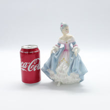 Load image into Gallery viewer, HN2425 Southern Belle - Vintage Porcelain Figurine by Royal Doulton, circa 1990 (Item# P-9355)-Timeless Gallery