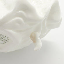 将图片加载到图库查看器,HN3124 Thinking of You - Vintage Porcelain Figurine by Royal Doulton, circa 1995 (Item# P-3986)-Timeless Gallery
