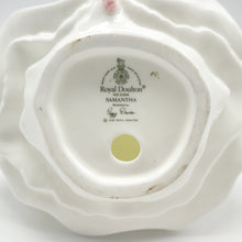 将图片加载到图库查看器,HN3304 Samantha - Vintage Porcelain Figurine by Royal Doulton, circa 1990 (Item# P-6830)-Timeless Gallery