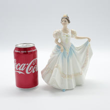 将图片加载到图库查看器,HN3645 Lindsay - Vintage Porcelain Figurine by Royal Doulton, circa 1995 (Item# P-5188)-Timeless Gallery
