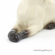 Load image into Gallery viewer, #1558 Siamese Cat - Vintage Porcelain Figurine by Royal Doulton, before 1990 (Item# P-4352)-Timeless Gallery