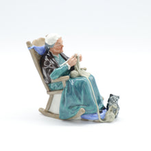 将图片加载到图库查看器,Vintage Royal Doulton Figurine, HN2256