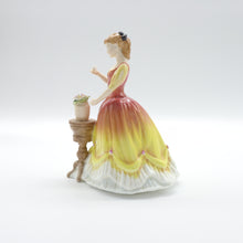 将图片加载到图库查看器,HN3380 Sarah - Rare Special Edition - Vintage Porcelain Figurine by Royal Doulton, dated 1993 (Item# P-8490)-Timeless Gallery