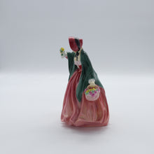 将图片加载到图库查看器,HN Series Figurine by Royal Doulton