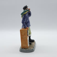 将图片加载到图库查看器,HN2940 All Aboard - Vintage Porcelain Figurine by Royal Doulton, circa 1985 (Item# P-4242)-Timeless Gallery