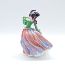 将图片加载到图库查看器,HN Series Figurine by Royal Doulton