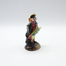 将图片加载到图库查看器,HN3261 Town Crier - Vintage Porcelain Figurine by Royal Doulton, circa 1990 (Item# P-9839)-Timeless Gallery