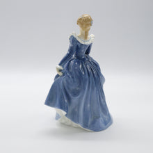 将图片加载到图库查看器,HN2334 Fragrance - Vintage Porcelain Figurine by Royal Doulton, circa 1970 (Item# P-5602)-Timeless Gallery