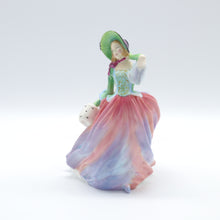 将图片加载到图库查看器,HN Series Figurine by Royal Doulton