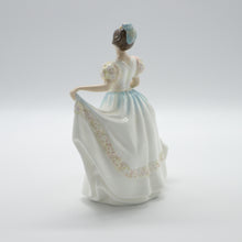 将图片加载到图库查看器,HN3645 Lindsay - Vintage Porcelain Figurine by Royal Doulton, circa 1995 (Item# P-5188)-Timeless Gallery