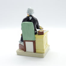 将图片加载到图库查看器,HN2889 Captain Cook - Rare - Vintage Porcelain Figurine by Royal Doulton, circa 1980 (Item# P-6807)-Timeless Gallery