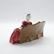 Load image into Gallery viewer, HN1997 Belle o’ the Ball - Vintage Porcelain Figurine by Royal Doulton, circa 1977 (Item# P-2688)-Timeless Gallery