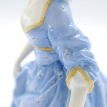 将图片加载到图库查看器,Nada Pedley figurine by RD