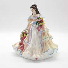 将图片加载到图库查看器,HN5107 Summers Belle - Porcelain Figurine by Royal Doulton, circa 2002 (Item# P-2800)-Timeless Gallery