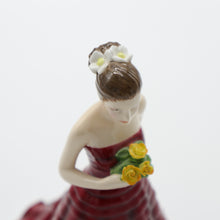 将图片加载到图库查看器,HN5336 My Darling - Porcelain Figurine by Royal Doulton, circa 2010 (Item# P-4563)-Timeless Gallery