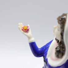 将图片加载到图库查看器,HN4109 Mackenzie - Limited Edition and Very Rare - Vintage Porcelain Figurine by Royal Doulton, dated 1998 (Item# P-4107)-Timeless Gallery