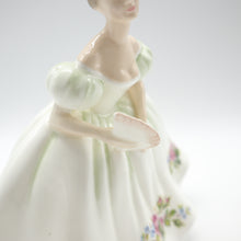 将图片加载到图库查看器,HN3304 Samantha - Vintage Porcelain Figurine by Royal Doulton, circa 1990 (Item# P-6830)-Timeless Gallery