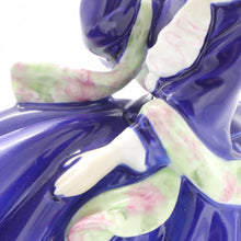 将图片加载到图库查看器,HN3735 Top O’ The Hill - Rare Colourway Limited Edition - Vintage Porcelain Figurine by Royal Doulton, dated 1997 (Item# P-7100)-Timeless Gallery