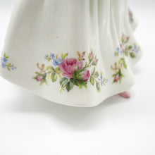 将图片加载到图库查看器,HN3304 Samantha - Vintage Porcelain Figurine by Royal Doulton, circa 1990 (Item# P-6830)-Timeless Gallery