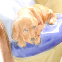 将图片加载到图库查看器,HN2871 Beat You To It - Vintage Porcelain Figurine by Royal Doulton, circa 1980 (Item# P-7636)-Timeless Gallery
