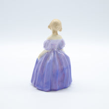 将图片加载到图库查看器,HN1370 Marie - Vintage Porcelain Figurine by Royal Doulton, circa 1970 (Item# P-8058)-Timeless Gallery