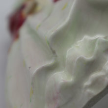 将图片加载到图库查看器,HN1392 Paisley Shawl - Vintage Porcelain Figurine by Royal Doulton, dated 1943 (Item# P-7172)-Timeless Gallery