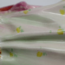 将图片加载到图库查看器,HN1392 Paisley Shawl - Vintage Porcelain Figurine by Royal Doulton, dated 1943 (Item# P-7172)-Timeless Gallery