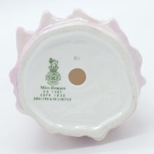 将图片加载到图库查看器,HN1402 Miss Demure - Vintage Porcelain Figurine by Royal Doulton, circa 1960 (Item# P-1788)-Timeless Gallery