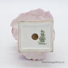 将图片加载到图库查看器,HN1485 Greta - Vintage Porcelain Figurine by Royal Doulton, circa 1940 (Item# P-1572)-Timeless Gallery