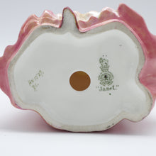 将图片加载到图库查看器,HN1537 Janet - Early Model - Vintage Porcelain Figurine by Royal Doulton, circa 1950 (Item# P-8743)-Timeless Gallery
