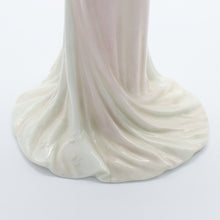 将图片加载到图库查看器,HN1600 Bride - Rare - Vintage Porcelain Figurine by Royal Doulton, circa 1940 (Item# P-8281)-Timeless Gallery