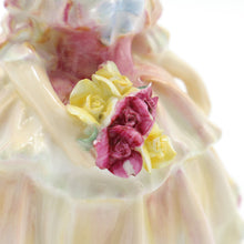 将图片加载到图库查看器,HN1621 Irene - Popular - Vintage Porcelain Figurine by Royal Doulton, circa 1950 (Item# P-4119)-Timeless Gallery
