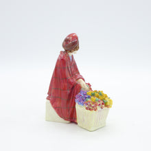 将图片加载到图库查看器,HN1626 Bonnie Lassie - Vintage Porcelain Figurine by Royal Doulton, circa 1950 (Item# P-6062)-Timeless Gallery