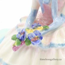 将图片加载到图库查看器,HN1731 Daydreams - Popular - Vintage Porcelain Figurine by Royal Doulton, circa 1985 (Item# P-3902)-Timeless Gallery