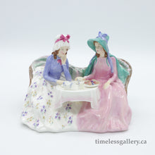将图片加载到图库查看器,HN1747 Afternoon Tea - Popular - Vintage Porcelain Figurine by Royal Doulton, circa 1950 (Item# P-2885)-Timeless Gallery
