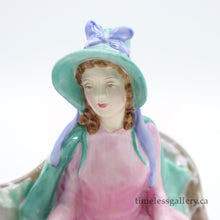 将图片加载到图库查看器,HN1747 Afternoon Tea - Popular - Vintage Porcelain Figurine by Royal Doulton, circa 1950 (Item# P-2885)-Timeless Gallery