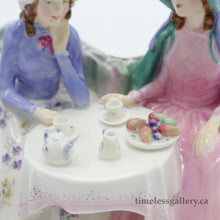 将图片加载到图库查看器,HN1747 Afternoon Tea - Popular - Vintage Porcelain Figurine by Royal Doulton, circa 1950 (Item# P-2885)-Timeless Gallery