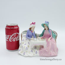 将图片加载到图库查看器,HN1747 Afternoon Tea - Popular - Vintage Porcelain Figurine by Royal Doulton, circa 1950 (Item# P-2885)-Timeless Gallery