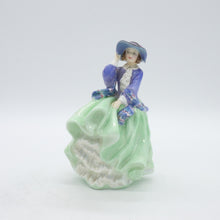 将图片加载到图库查看器,HN1833 Top O’ The Hill - Classic - Vintage Porcelain Figurine by Royal Doulton, circa 1960 (Item# P-9080)-Timeless Gallery