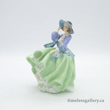将图片加载到图库查看器,HN1833 Top O’ The Hill - Vintage Porcelain Figurine by Royal Doulton, circa 1950 (Item# P-7232)-Timeless Gallery