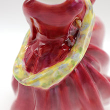 Load image into Gallery viewer, HN1834 Top O’ The Hill - Classic - Vintage Porcelain Figurine by Royal Doulton, circa 1970 (Item# P-7753)-Timeless Gallery