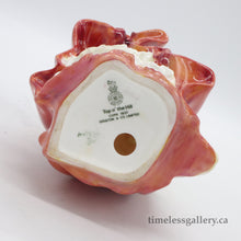 Load image into Gallery viewer, HN1834 Top O’ The Hill - Classic - Vintage Porcelain Figurine by Royal Doulton, circa 1950 (Item# P-9763)-Timeless Gallery