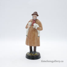 Load image into Gallery viewer, HN1890 Lambing Time - Vintage Porcelain Figurine by Royal Doulton, circa 1970 (Item# P-5313)-Timeless Gallery