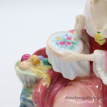 将图片加载到图库查看器,HN1901 Penelope - Popular - Vintage Porcelain Figurine by Royal Doulton, circa 1950 (Item# P-3550)-Timeless Gallery