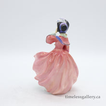 将图片加载到图库查看器,HN1922 Spring Morning - Vintage Porcelain Figurine by Royal Doulton, circa 1945 (Item# P-8775)-Timeless Gallery