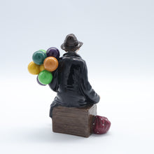 将图片加载到图库查看器,HN1954 Balloon Man - Classic - Vintage Porcelain Figurine by Royal Doulton, before 1990 (Item# P-7683)-Timeless Gallery