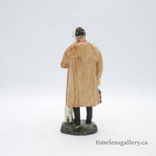 将图片加载到图库查看器,HN1975 Shepherd - Vintage Porcelain Figurine by Royal Doulton, circa 1955 (Item# P-4167)-Timeless Gallery
