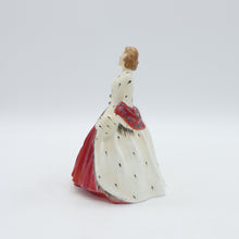 将图片加载到图库查看器,HN1981 Ermine Coat - Vintage Porcelain Figurine by Royal Doulton, circa 1950 (Item# P-4292)-Timeless Gallery