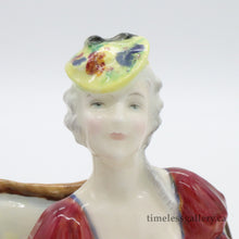 将图片加载到图库查看器,HN1997 Belle o’ the Ball - Popular - Vintage Porcelain Figurine by Royal Doulton, circa 1960 (Item# P-8809)-Timeless Gallery